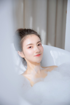 红尘客栈mv女主角